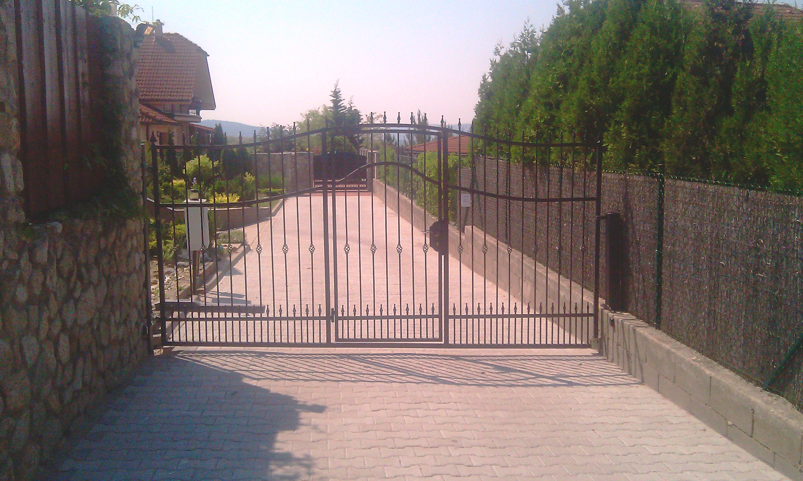 brána  030